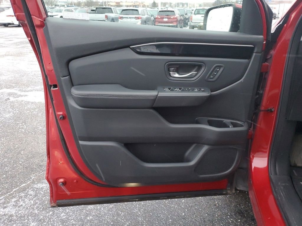Used 2023 Honda Pilot Touring image 25