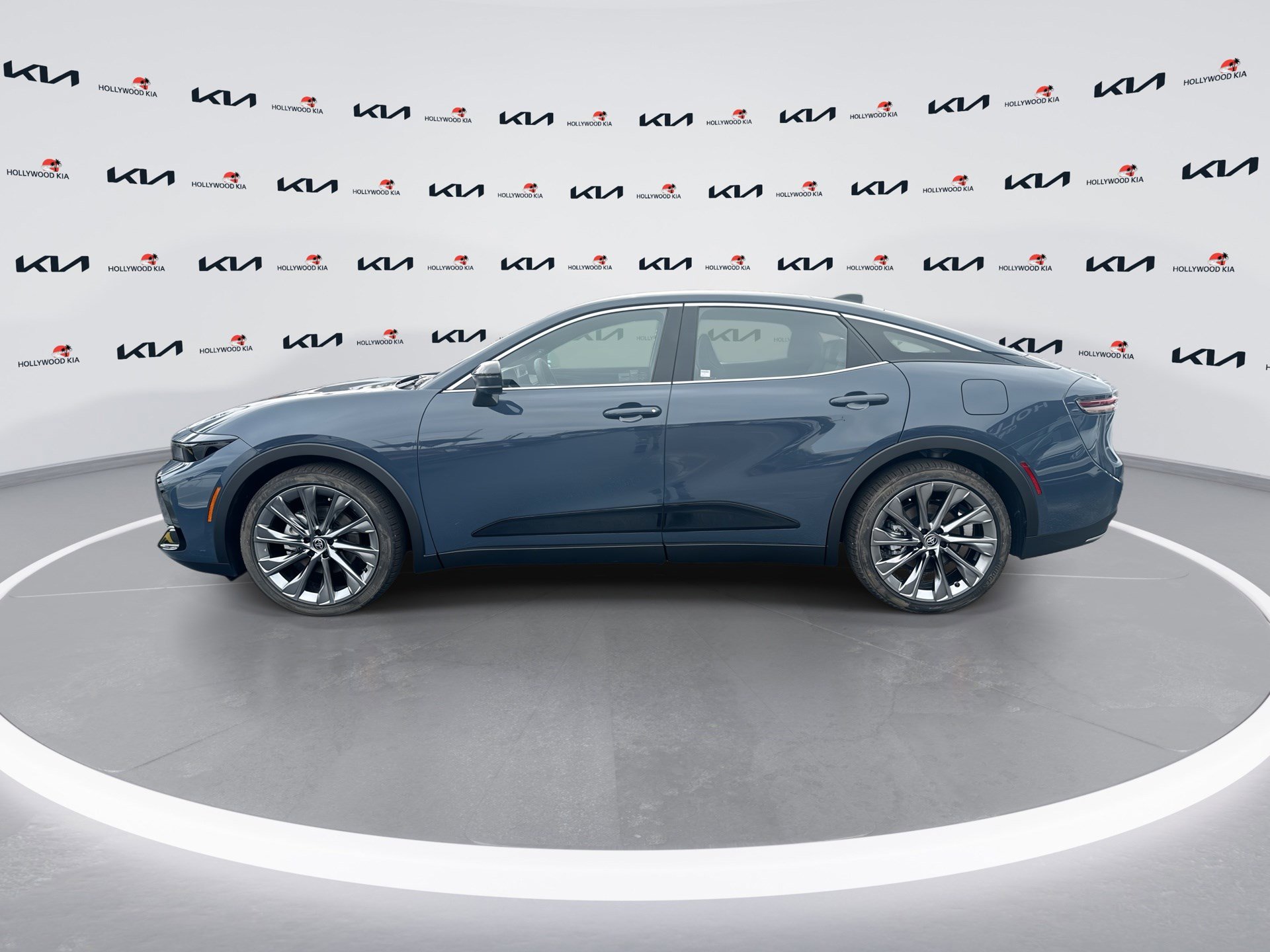 Used 2026 Toyota Crown Limited image 5