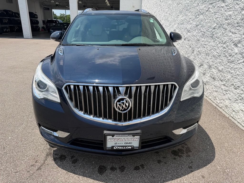 Used 2017 Buick Enclave Leather FWD image 2