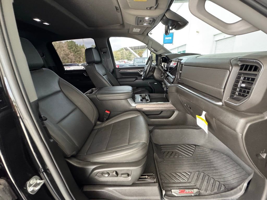 Used 2024 Chevrolet Silverado 2500 LTZ w/ LTZ Convenience Package image 16