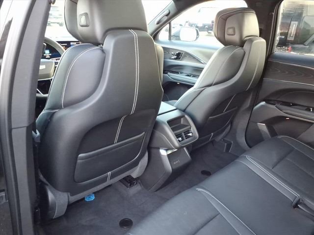 Certified 2024 Cadillac Lyriq Luxury image 14