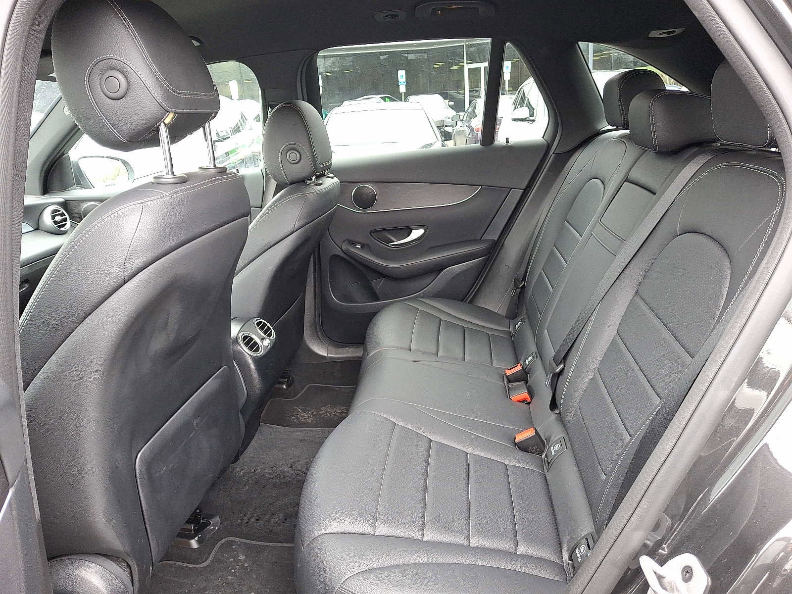 Used 2022 Mercedes-Benz GLC 300 4MATIC image 11