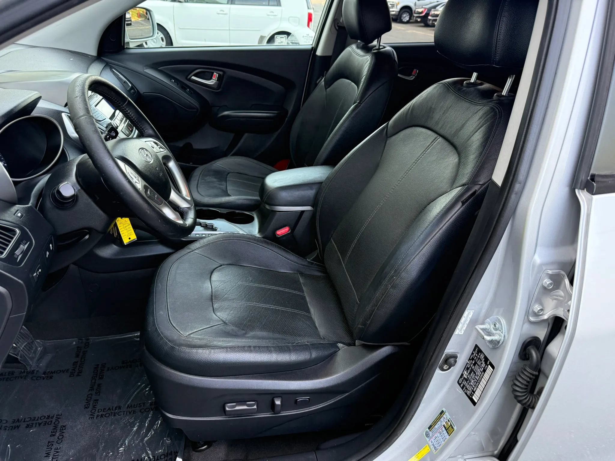 Used 2012 Hyundai Tucson Limited FWD image 15