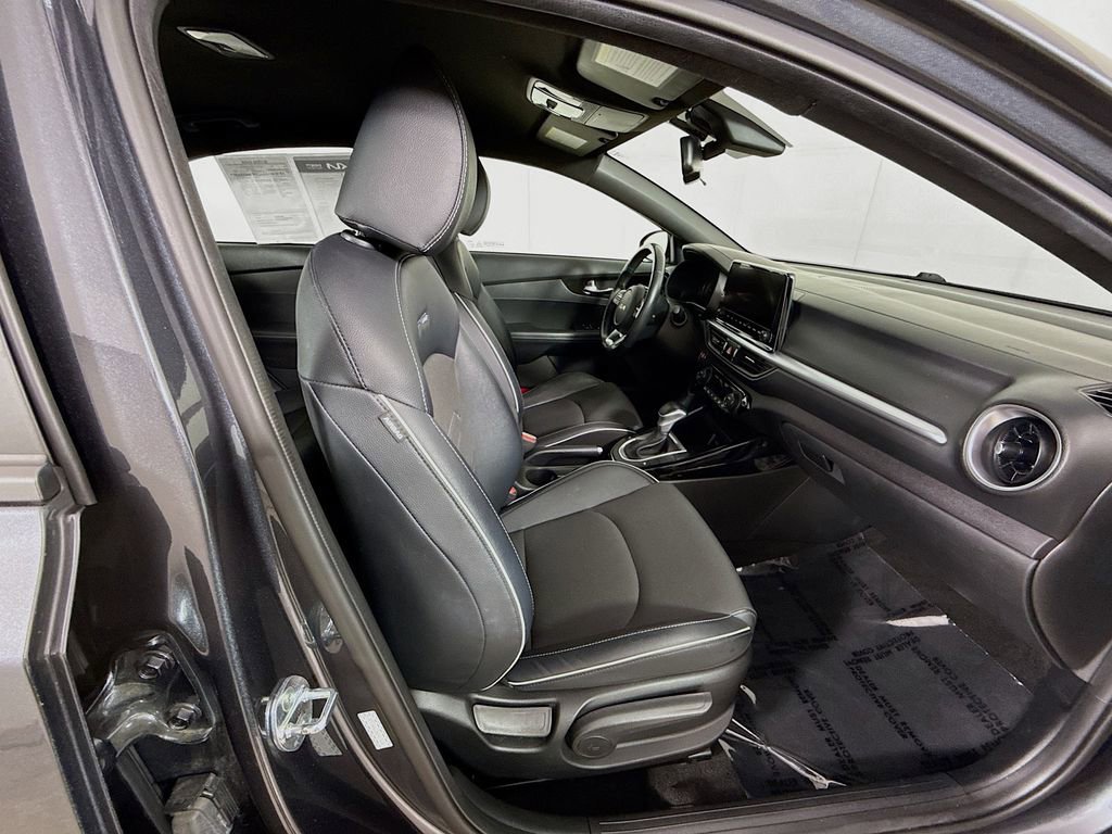 Used 2022 Kia Forte GT-Line FWD image 33