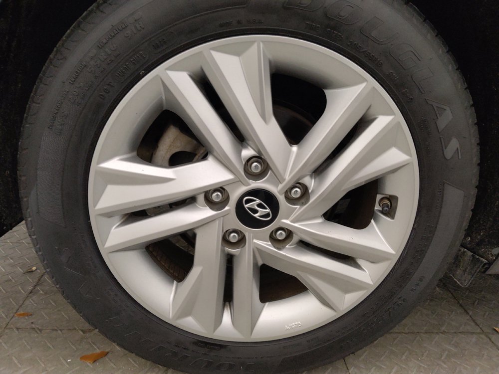 Used 2020 Hyundai Elantra SEL FWD image 31