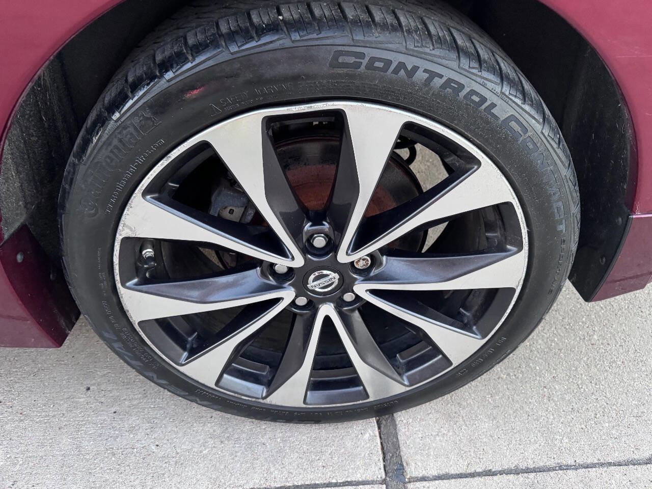 Used 2016 Nissan Maxima SR image 12