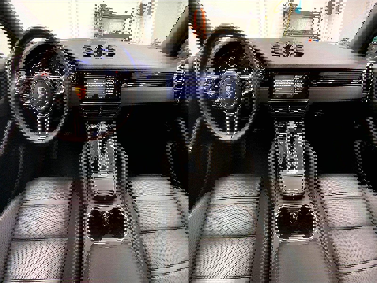 Used 2023 Porsche Cayenne image 13