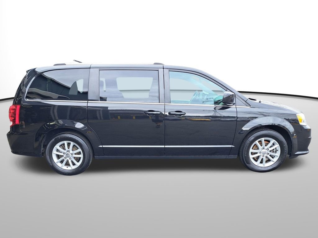 Used 2020 Dodge Grand Caravan SXT image 5