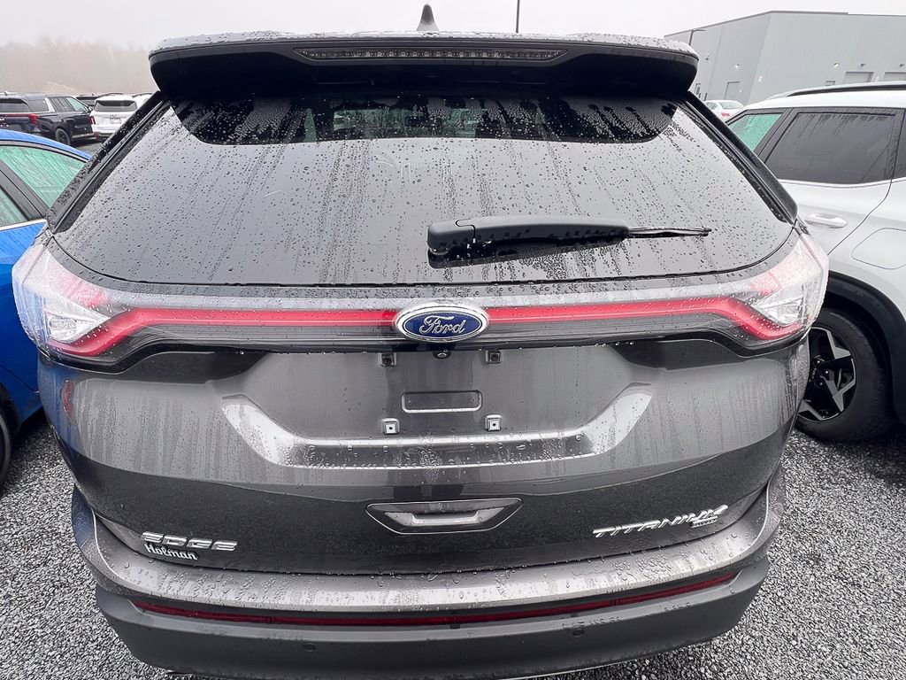 Used 2018 Ford Edge Titanium w/ Equipment Group 301A image 3