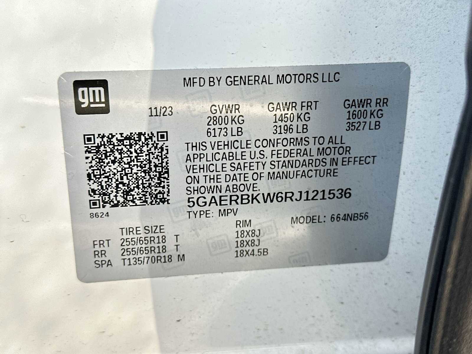 Used 2024 Buick Enclave Essence image 22
