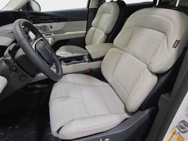 New 2026 Lincoln Nautilus Reserve AWD/4WD image 11