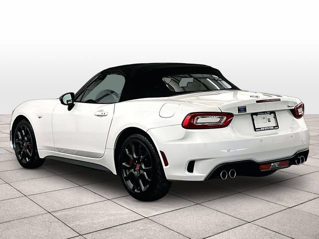 Used 2017 FIAT 124 Spider Abarth RWD image 10