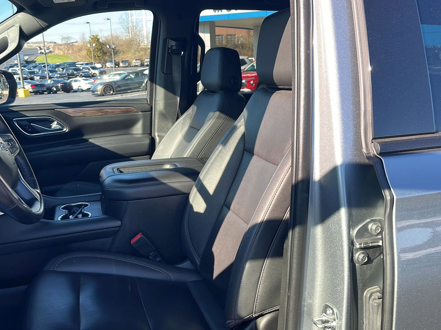 Used 2023 Chevrolet Tahoe Z71 AWD/4WD image 22