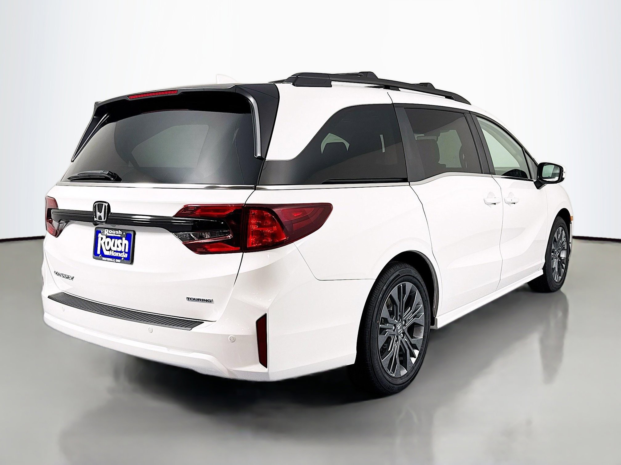 New 2026 Honda Odyssey Touring image 5