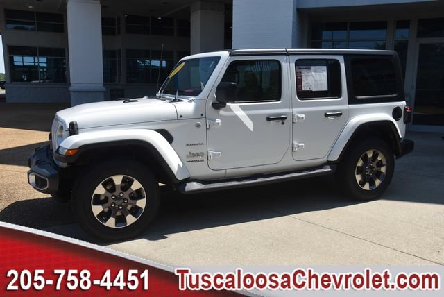 Used 2018 Jeep Wrangler Unlimited Sahara AWD/4WD image 5