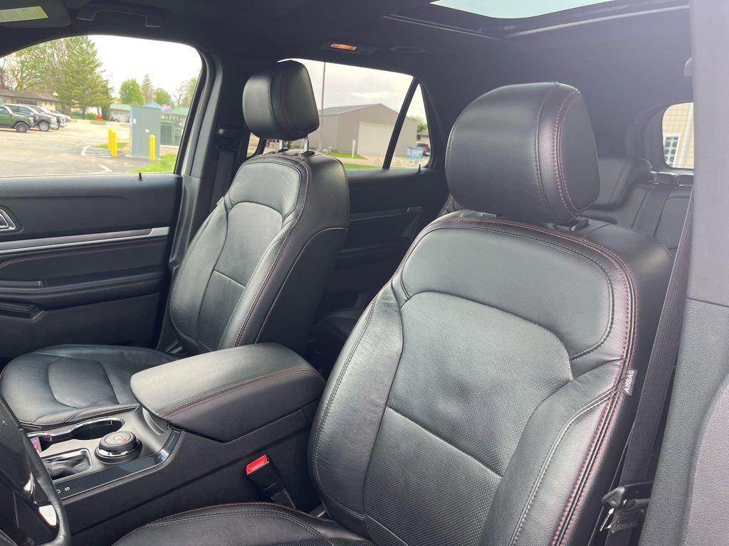 Used 2017 Ford Explorer Sport w/ Equipment Group 401A AWD/4WD image 12