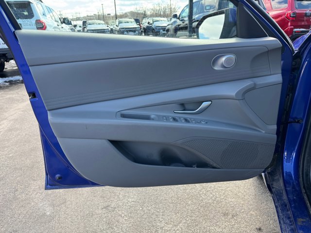 Certified 2023 Hyundai Elantra SEL w/ Cargo Package image 23