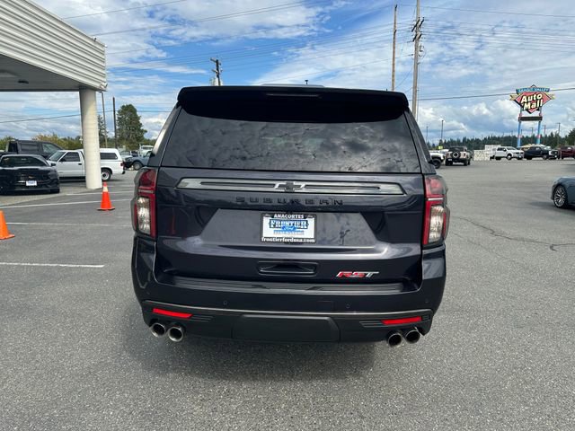 Used 2022 Chevrolet Suburban RST image 4