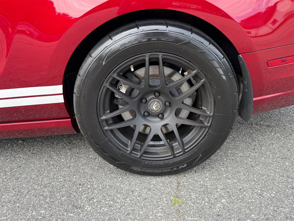 Used 2014 Ford Mustang Shelby GT500 w/ SVT Track Pack image 18