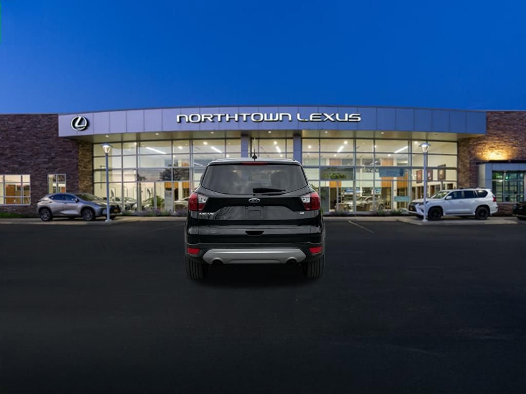 Used 2019 Ford Escape SE image 19