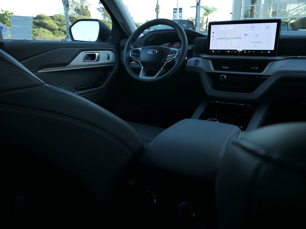 Used 2025 Ford Explorer Active w/ Active Comfort Package image 27