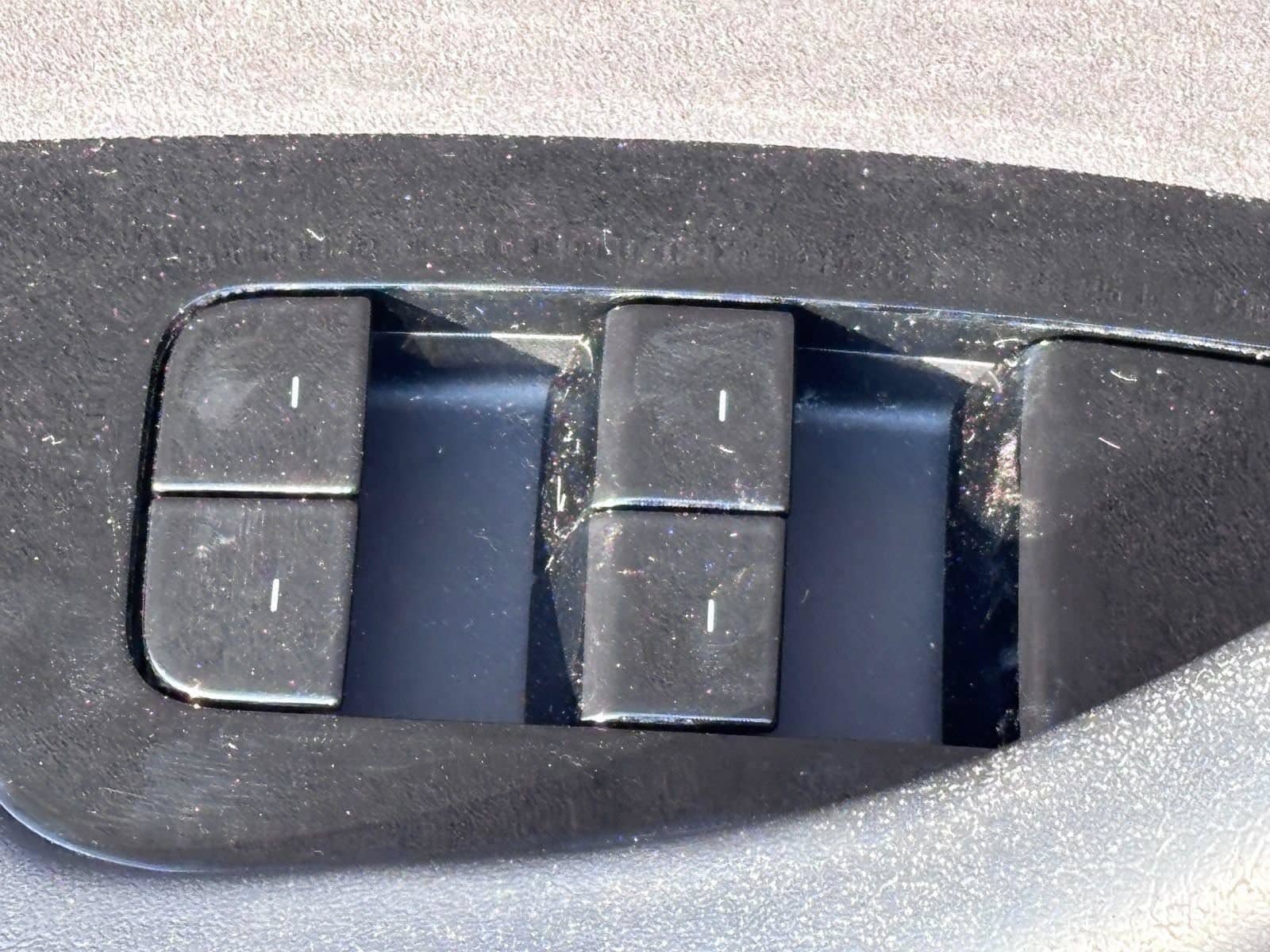 Used 2020 Tesla Model 3 Standard Range RWD image 18
