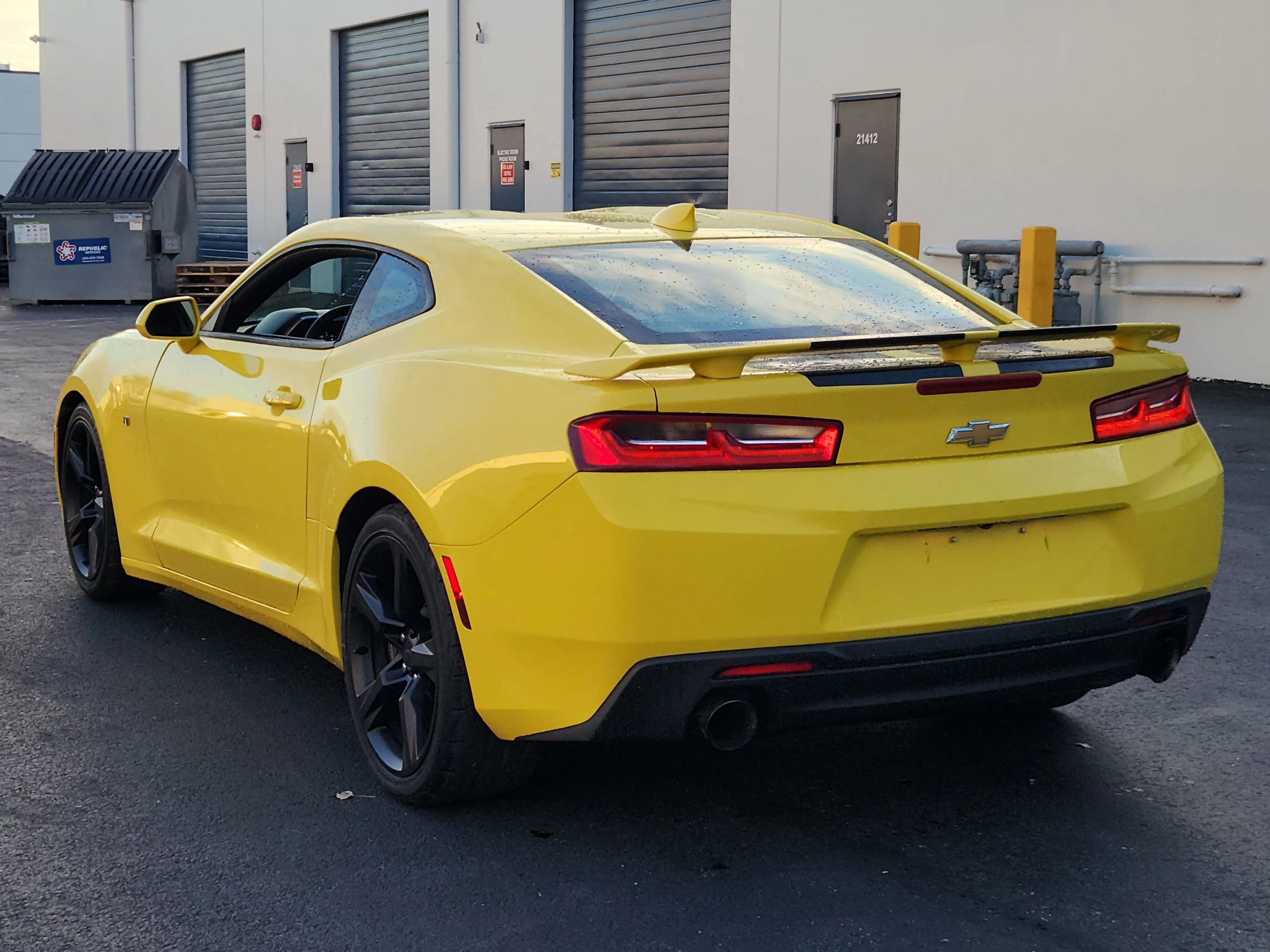 Used 2016 Chevrolet Camaro SS image 3