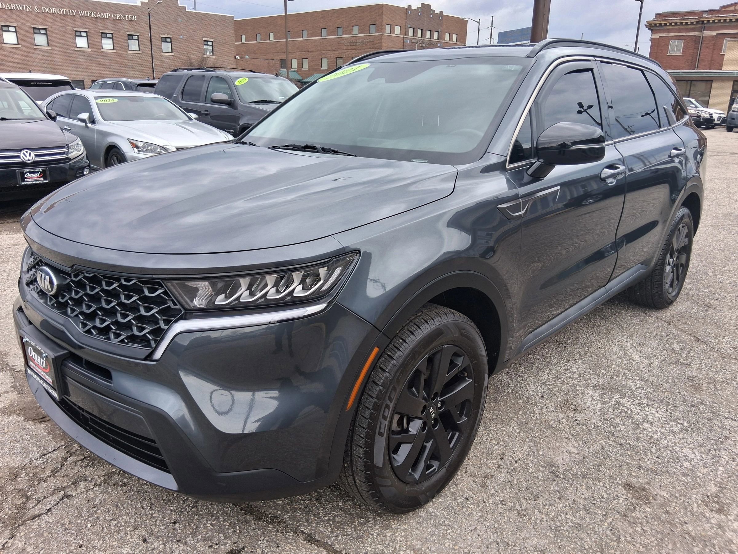 Used 2021 Kia Sorento S image 4