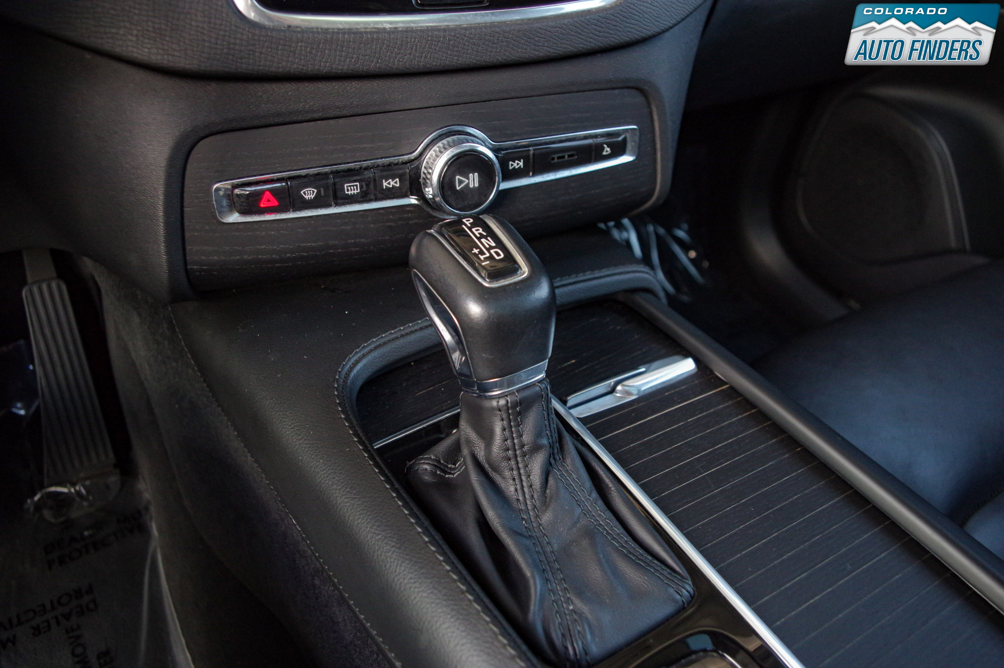 Used 2020 Volvo XC90 T5 Momentum image 21