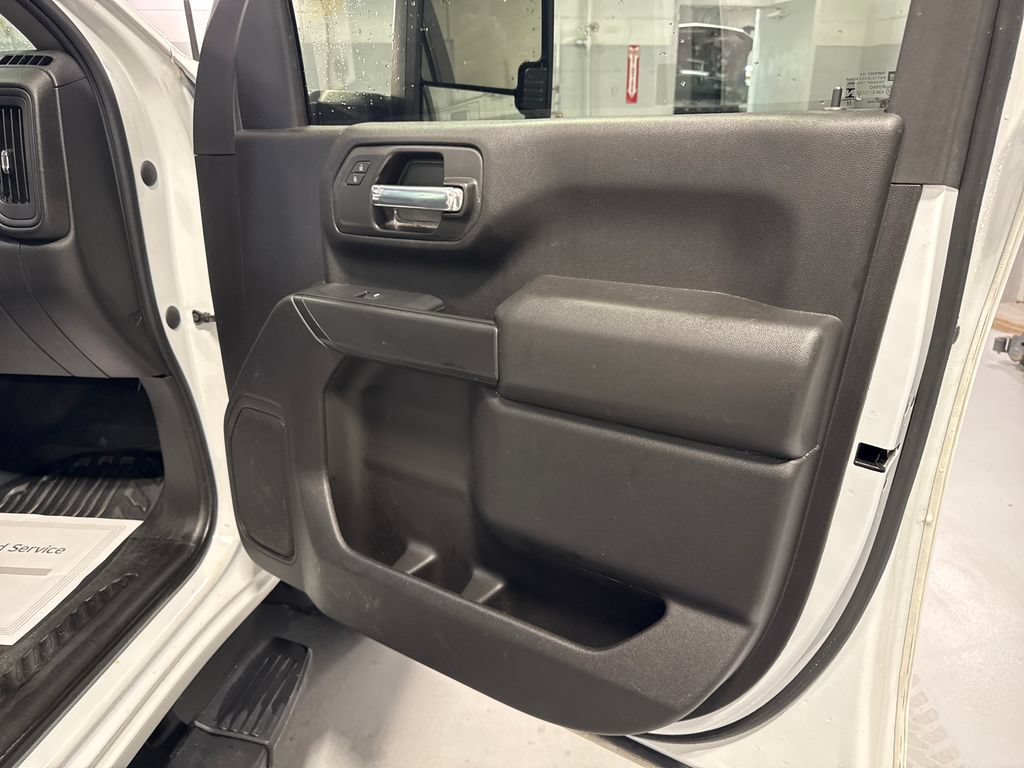 Used 2022 Chevrolet Silverado 3500 W/T AWD/4WD image 34