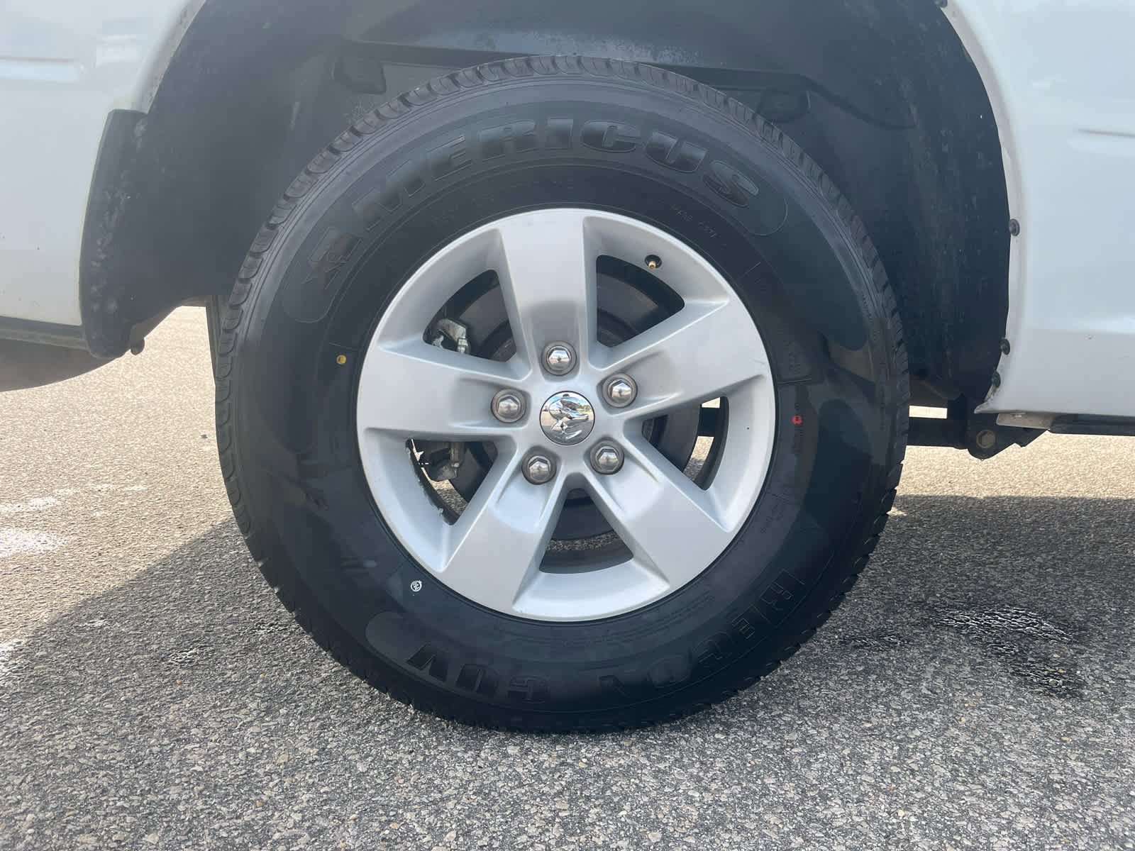 Used 2022 RAM 1500 Classic SLT image 33