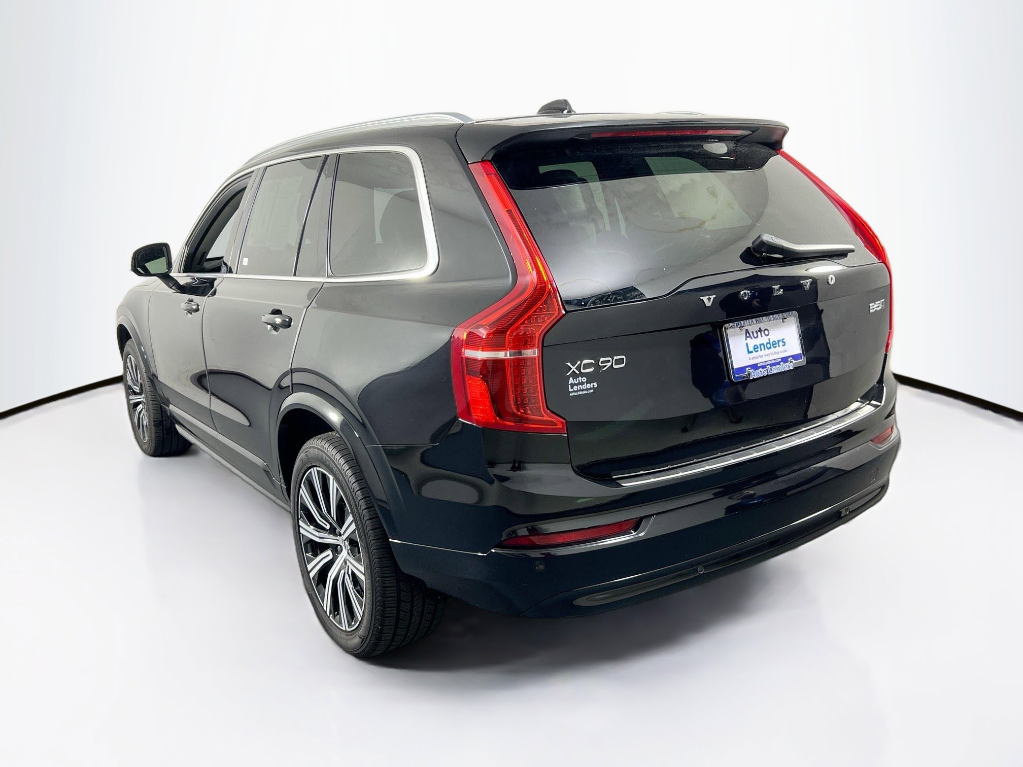 Used 2023 Volvo XC90 B5 Core w/ Protection Package Premier image 7