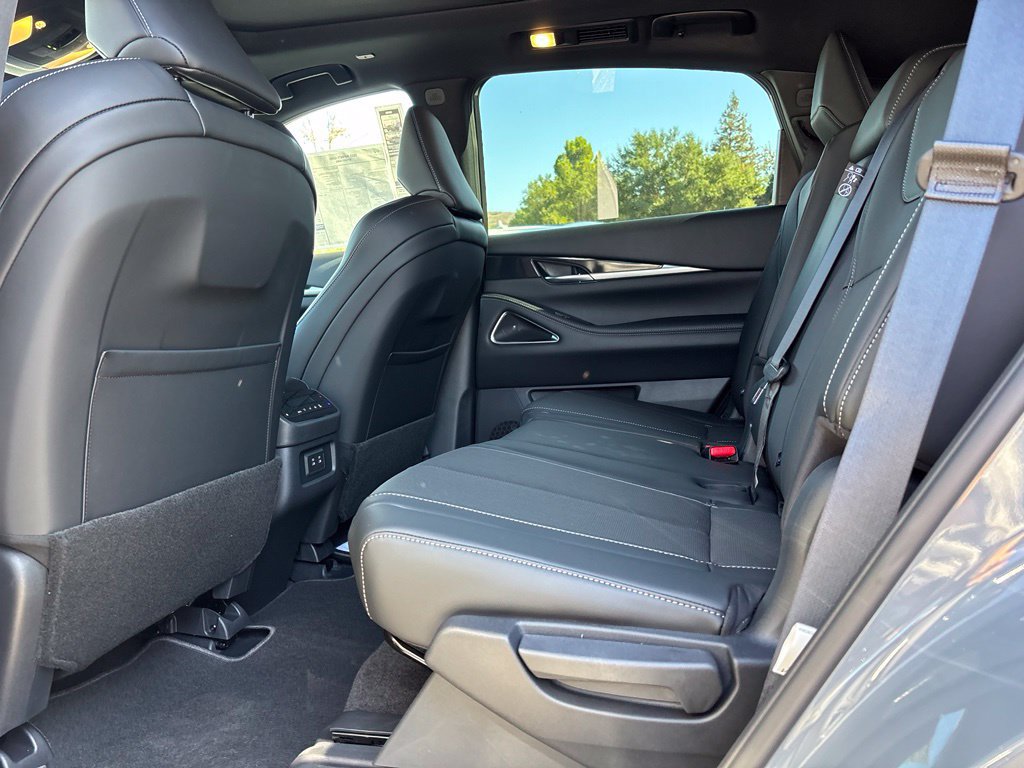 New 2027 INFINITI QX65 Sport w/ Cargo Package AWD/4WD image 10