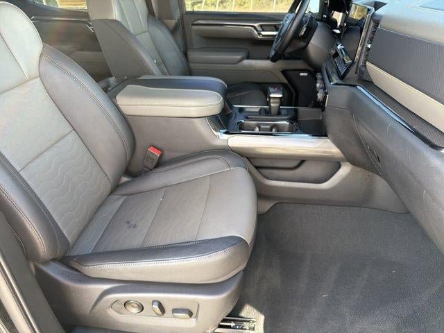 Used 2023 Chevrolet Silverado 1500 ZR2 w/ Technology Package AWD/4WD image 13