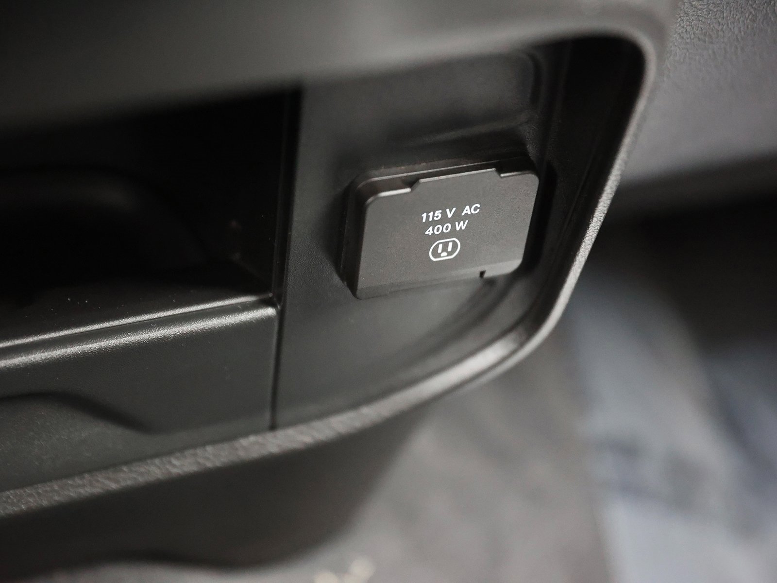 Used 2024 RAM 2500 Laramie w/ Safety Group image 34