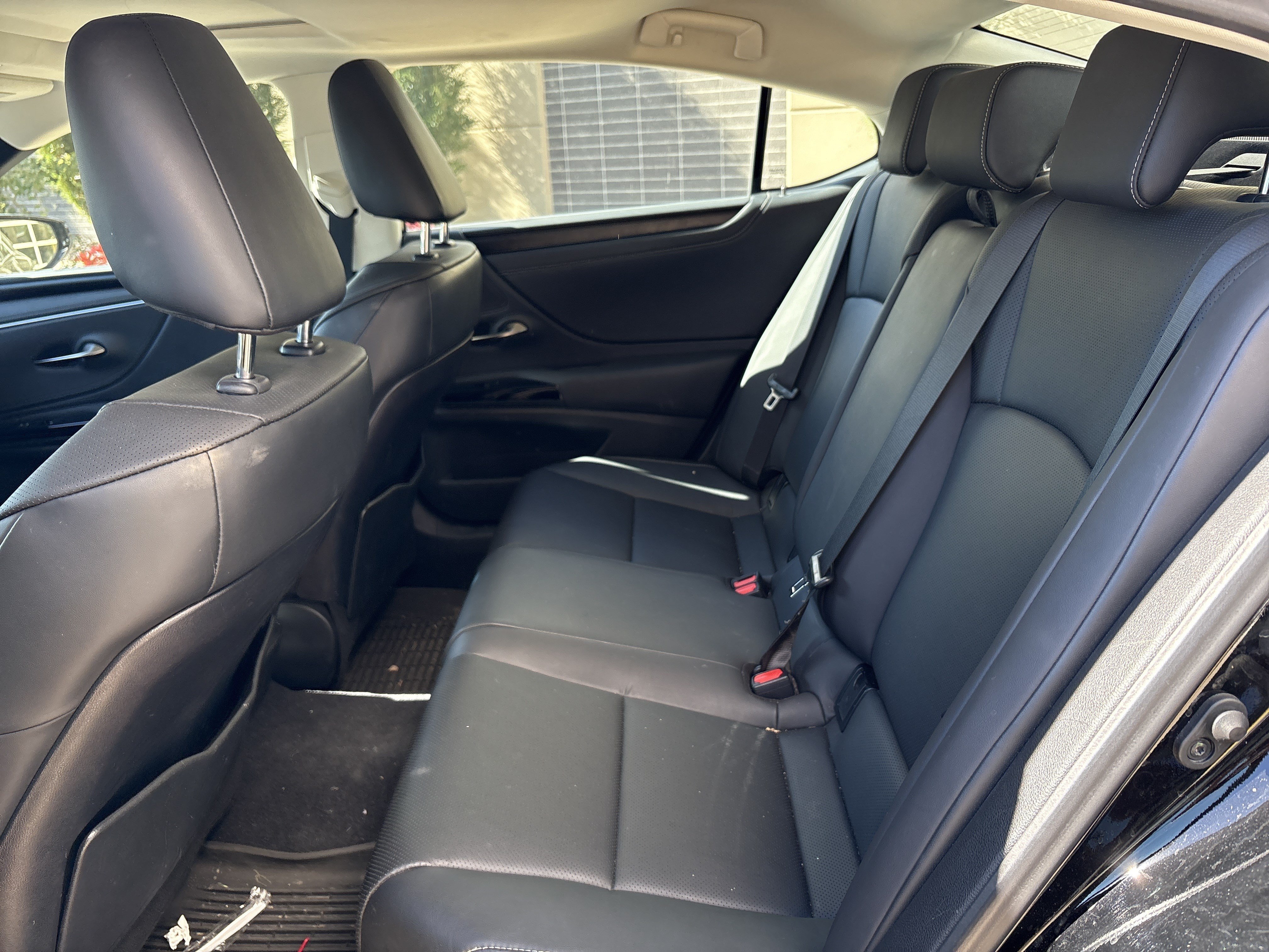 Used 2023 Lexus ES 350 w/ Premium Package FWD image 31