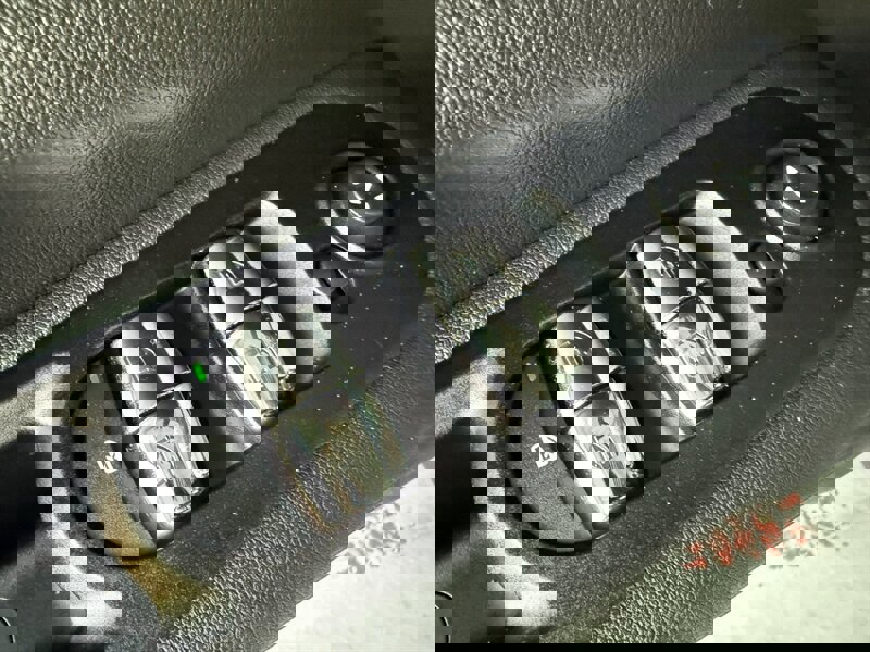 Used 2016 MINI Cooper Clubman image 23