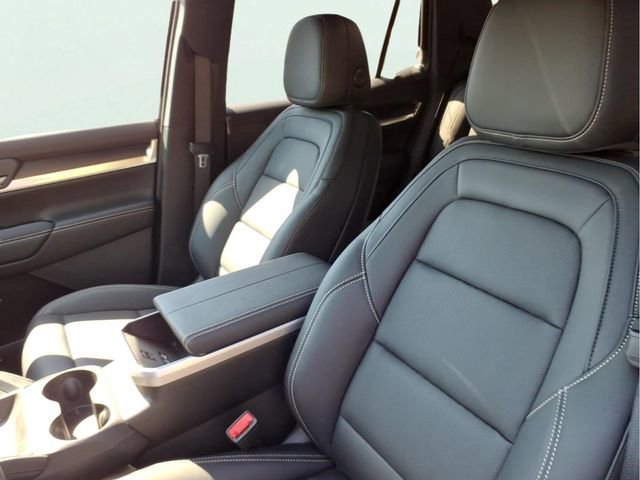 New 2026 GMC Terrain Elevation w/ Elevation Premium Package AWD/4WD image 7