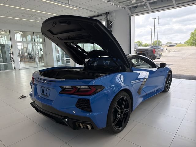 Used 2025 Chevrolet Corvette Stingray Premium Cpe w/ 3LT RWD image 12