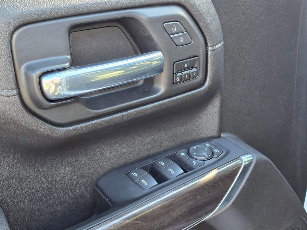 Used 2022 Chevrolet Silverado 1500 LTZ AWD/4WD image 20