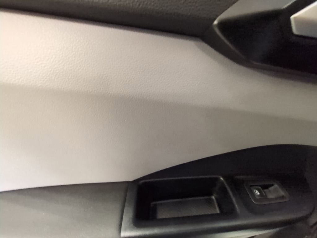 Used 2022 Volkswagen Taos SE image 21