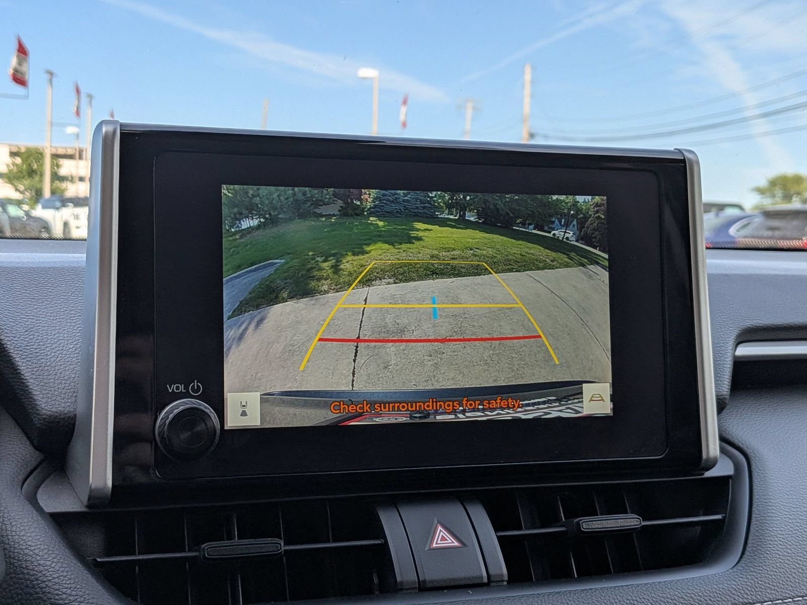 Used 2024 Toyota RAV4 LE AWD/4WD image 17