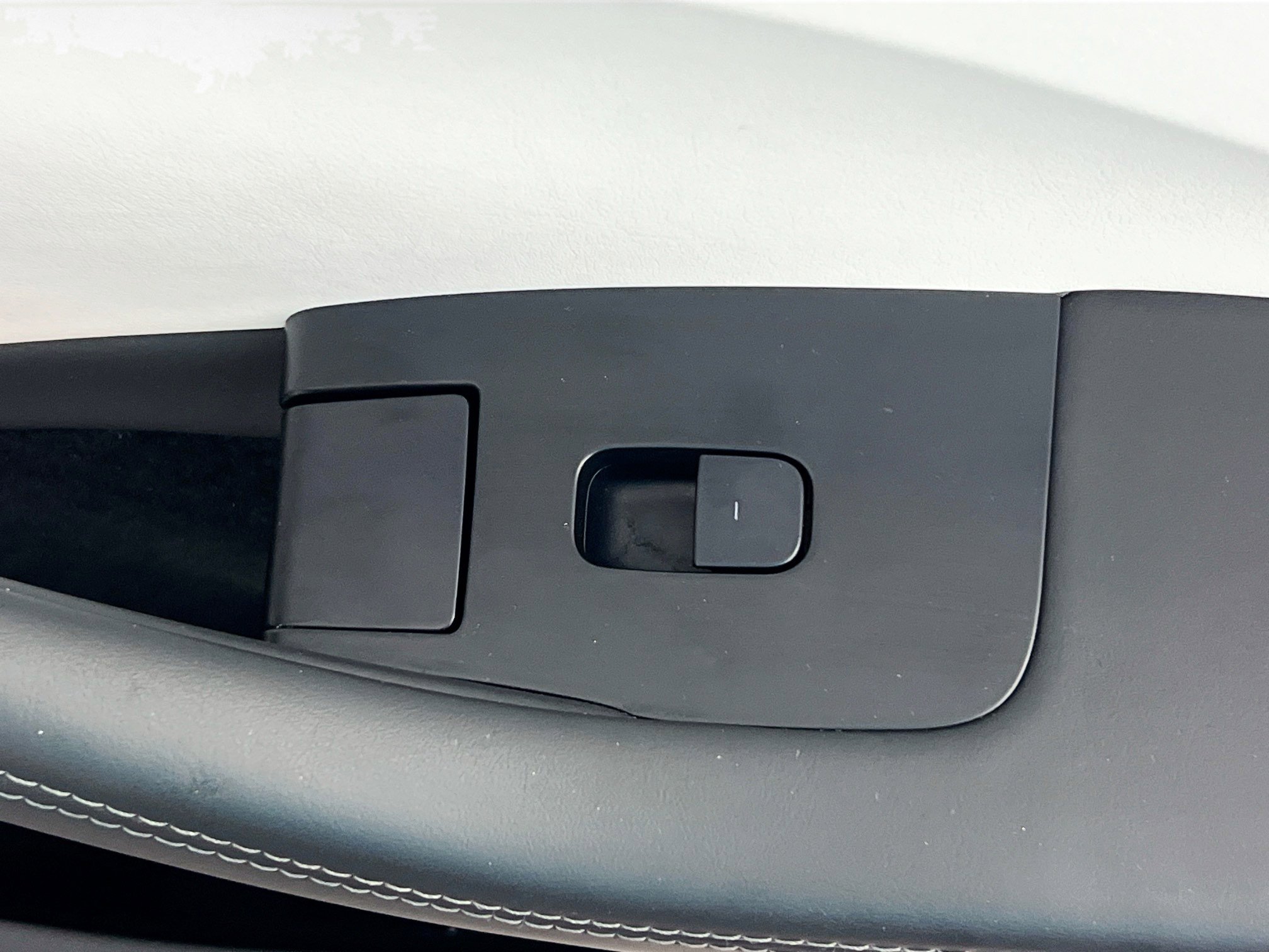 Used 2024 Tesla Model 3 Performance image 30