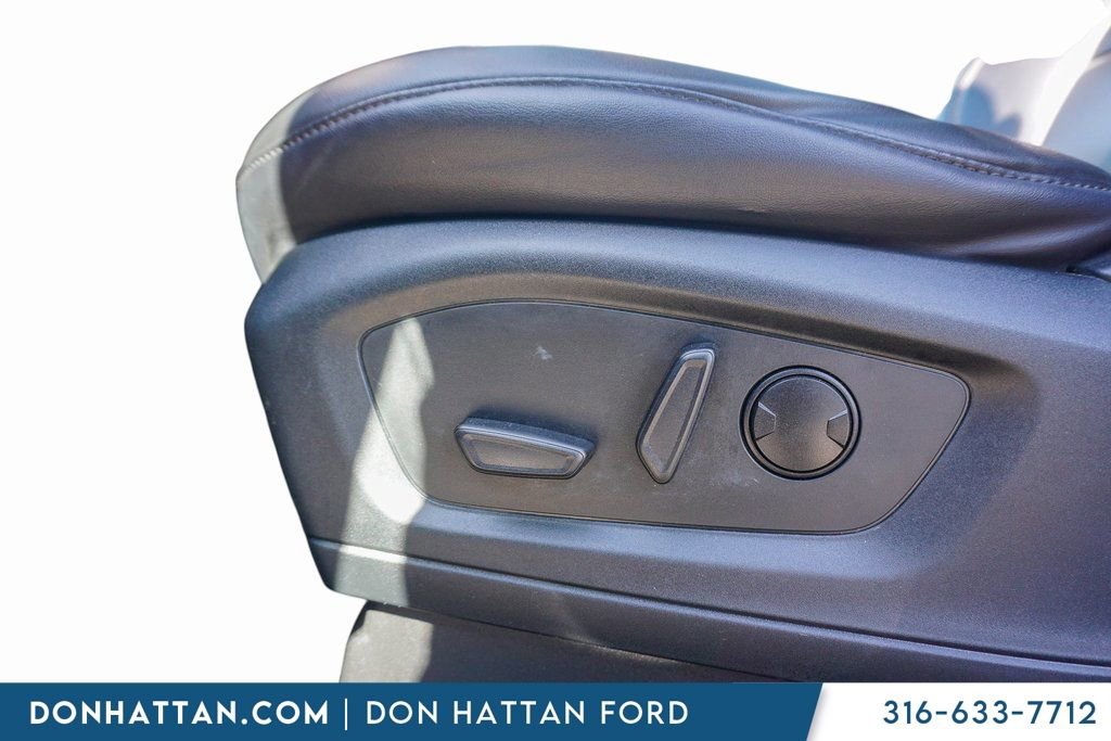 Used 2022 Ford Explorer XLT w/ Equipment Group 202A image 20