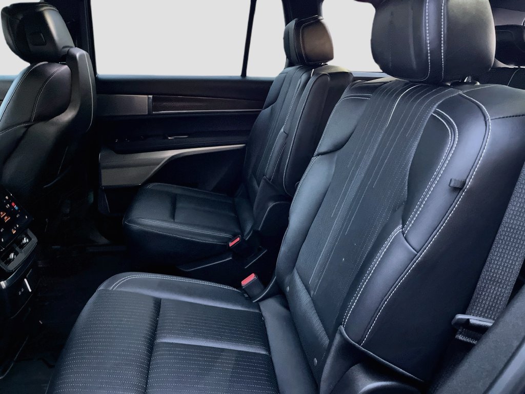 Used 2026 Cadillac Vistiq Sport w/ LPO, Floor Liner Package AWD/4WD image 26