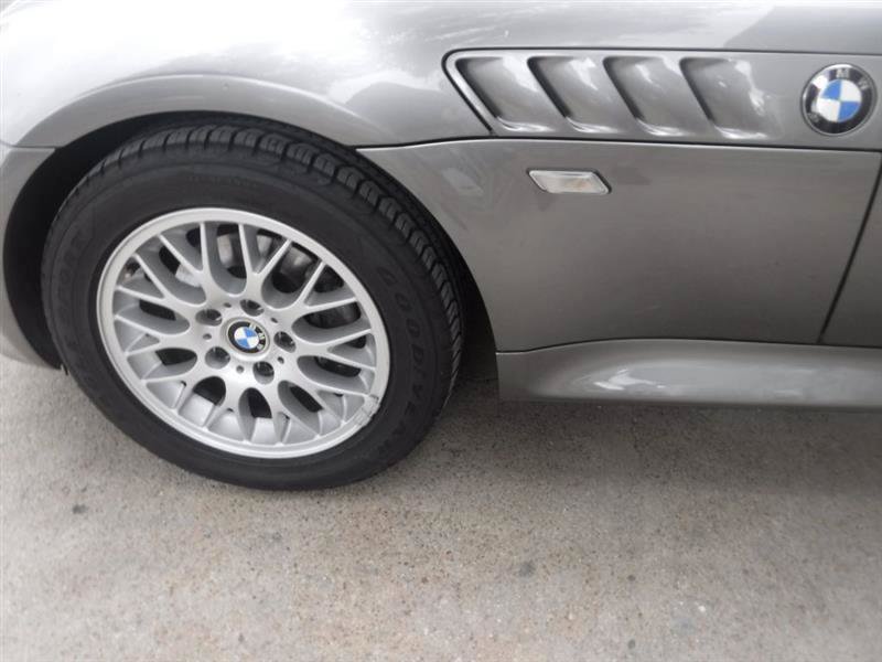 Used 2001 BMW Z3 2.5i RWD image 18