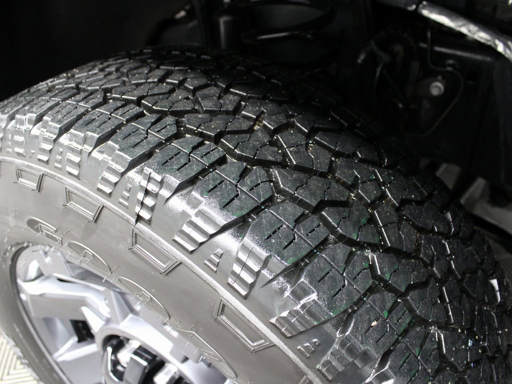 Used 2024 Ford F250 Lariat w/ Lariat Ultimate Package image 7