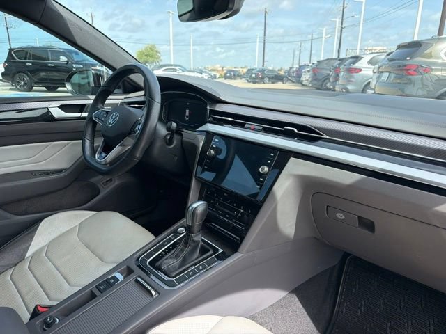 Used 2023 Volkswagen Arteon SEL Premium w/ Arteon MDO Package AWD/4WD image 19