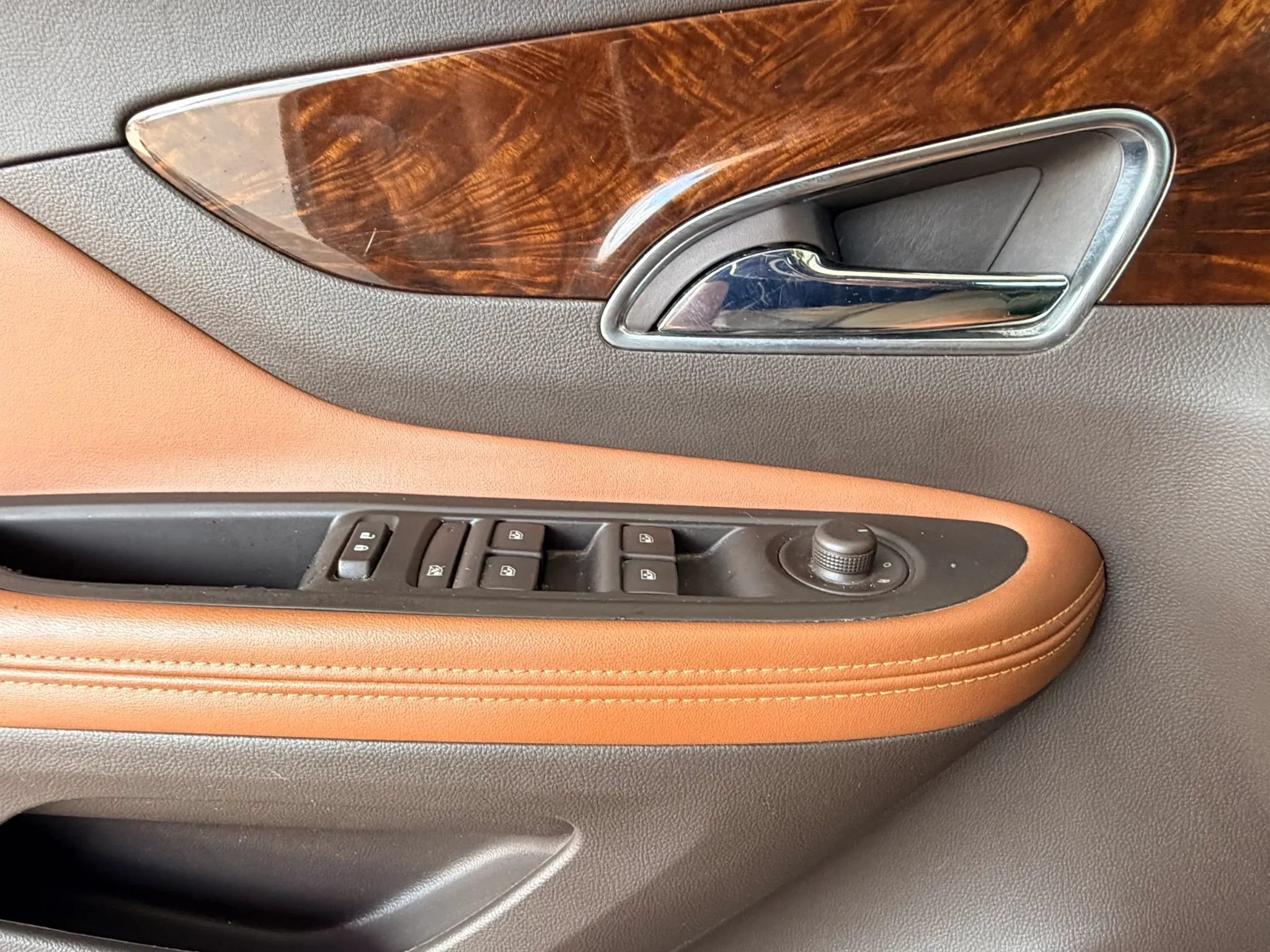 Used 2014 Buick Encore Premium FWD image 19