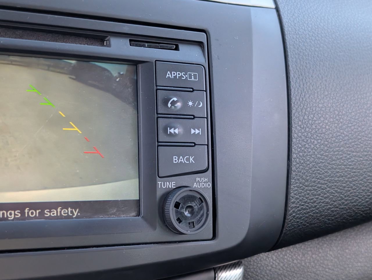 Used 2015 Nissan Sentra SR w/ SR Premium Package image 16